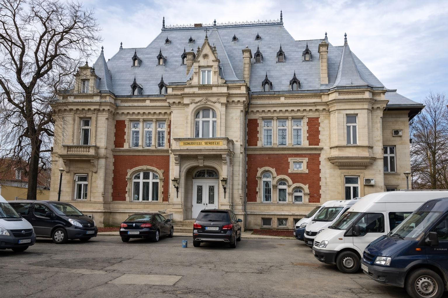 Monument istoric - casa Maria Lahovary - MT PROPERTY SRL